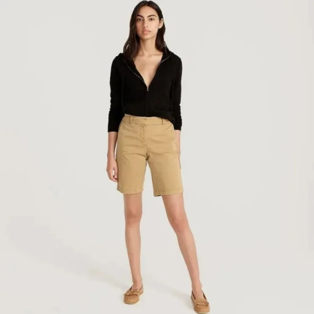 J.crew Chino Classic Twill City fit Bermuda Shorts Size 10 Khaki
